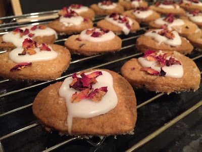 rose petal shortbread biscuits