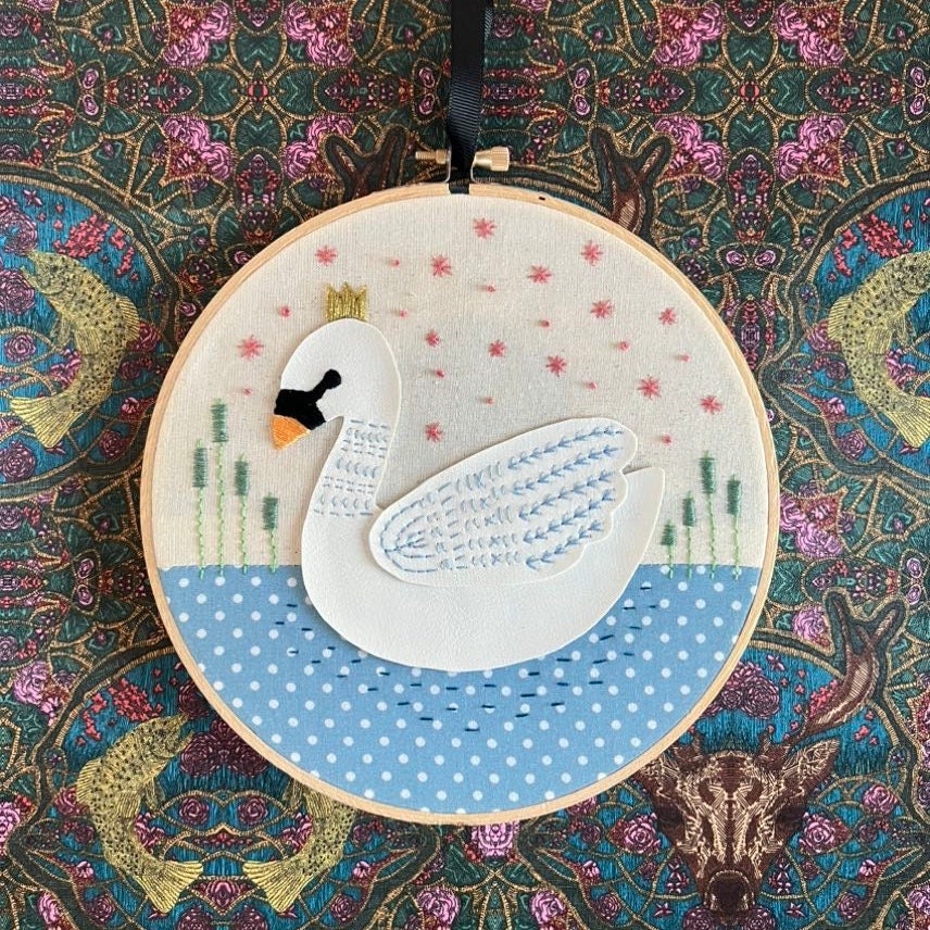 Embroidery Hoop Art | Royal Swan | Wall Art